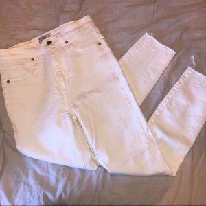 Ambercrombie & Fitch Simone High Rise Ankle Jeans